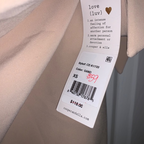 Cooper & Ella Silk Top NWT - Picture 3 of 3